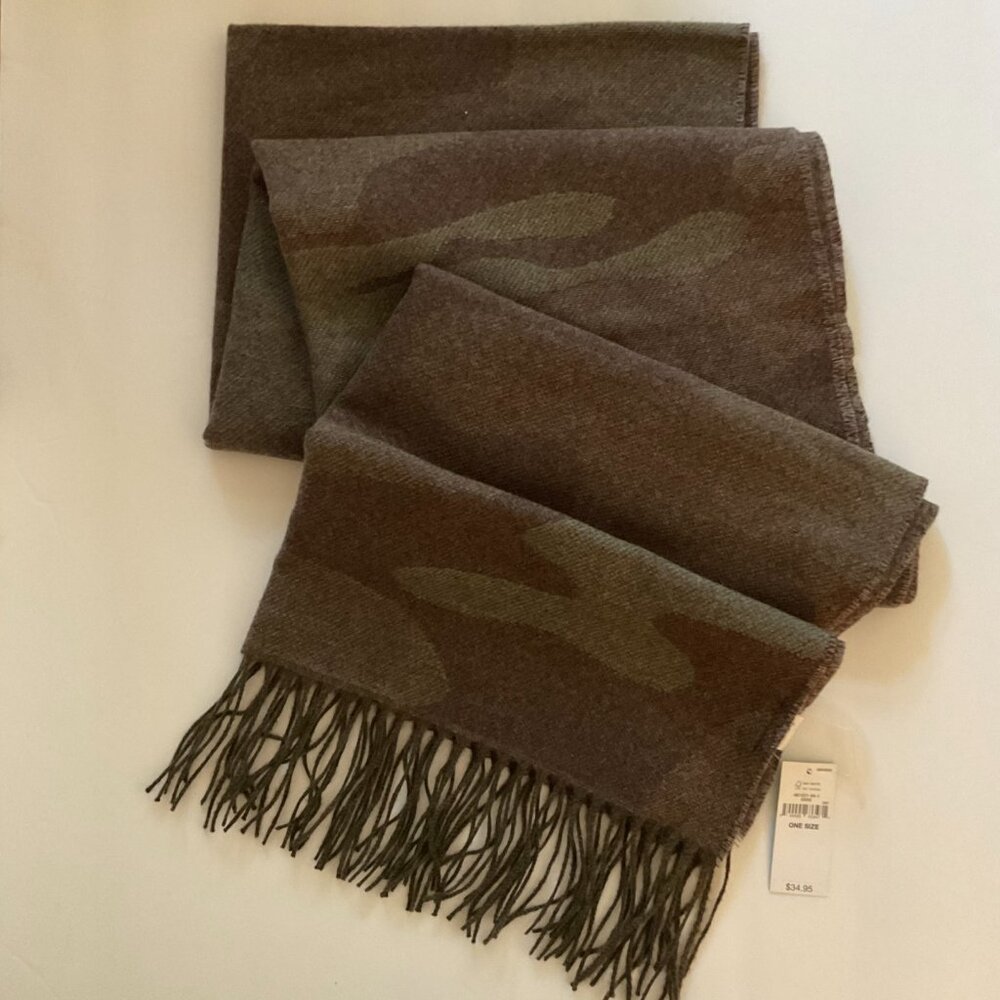 GAP Women's Scarf Wrap with 3 1/2" Fringe NWT